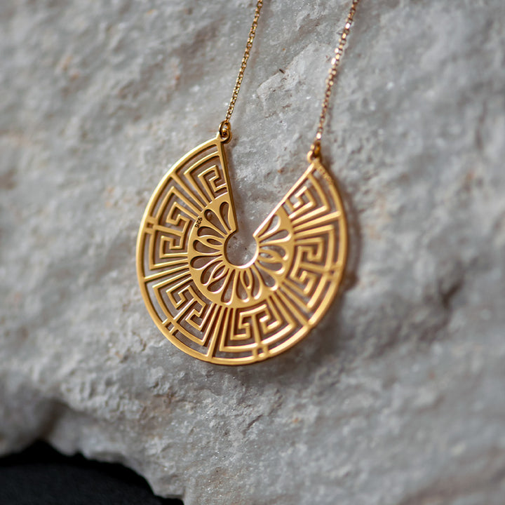 ANTHEMIA NECKLACE