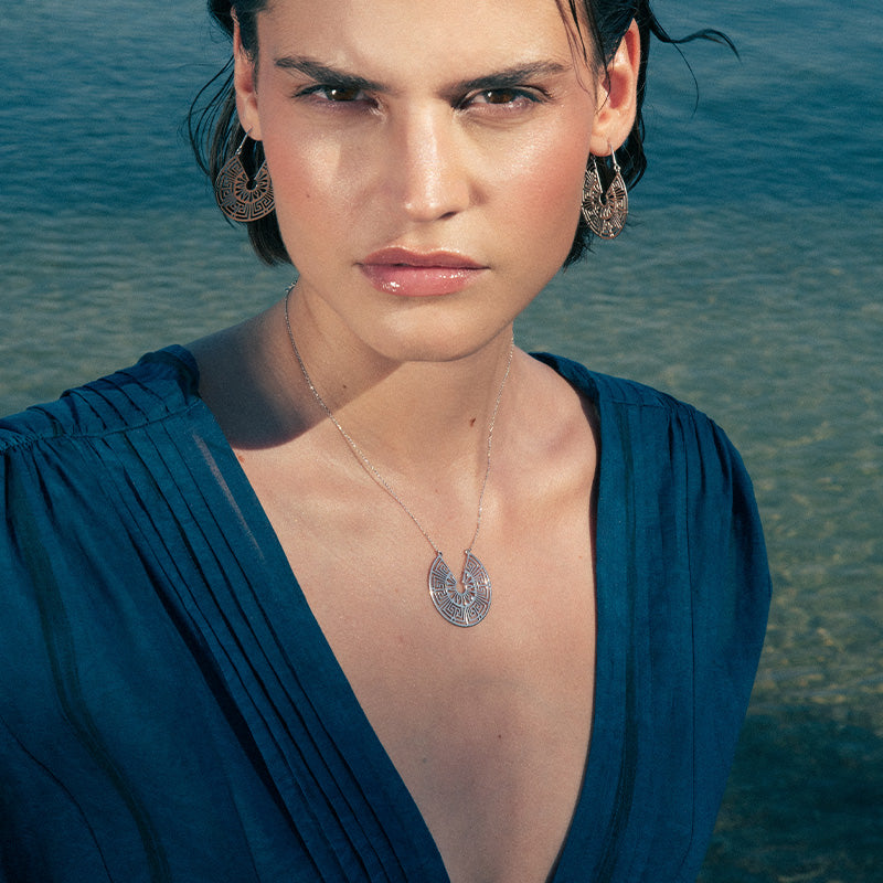 ANTHEMIA NECKLACE