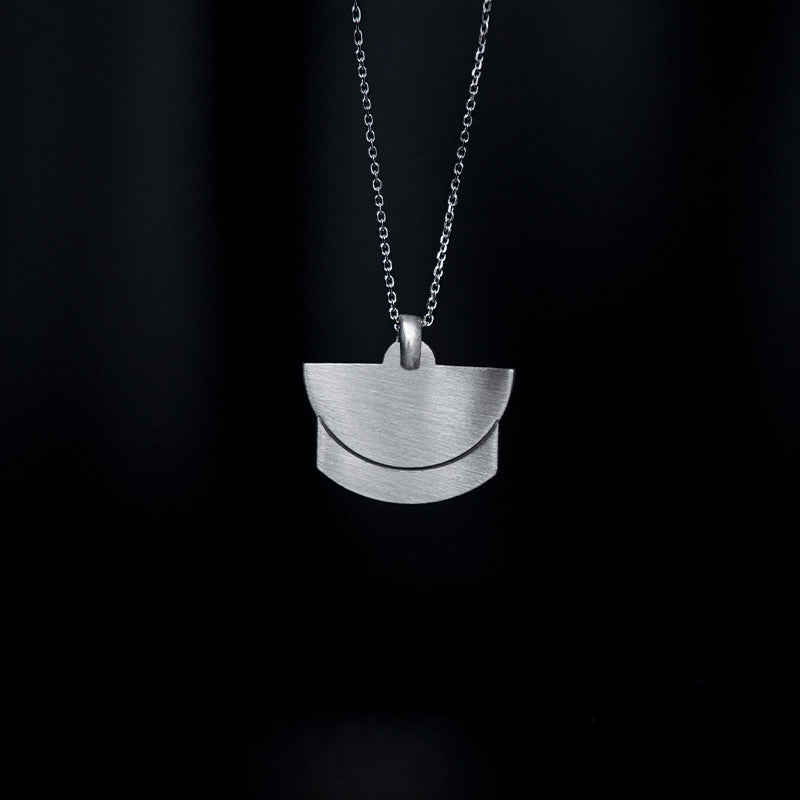 DELPHI NECKLACE