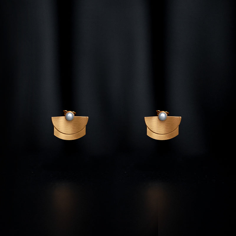 DELPHI STUD PEARL EARRINGS