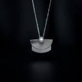 DELPHI PEARL NECKLACE