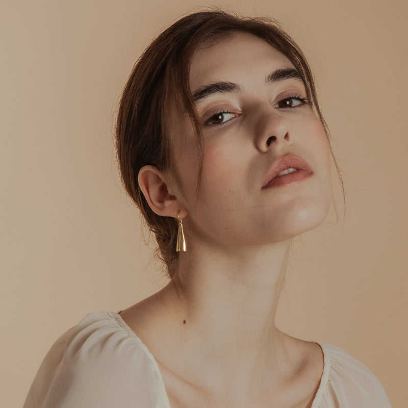 DIAULOS HOOK EARRINGS