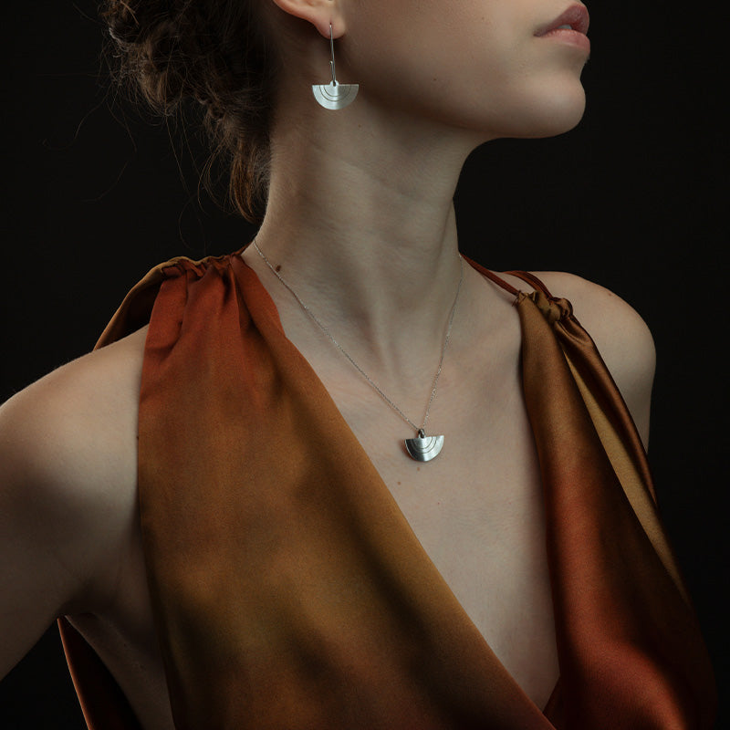 DODONI NECKLACE