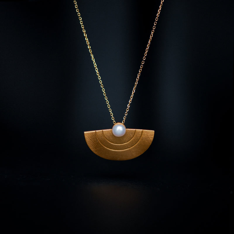 DODONI PEARL NECKLACE