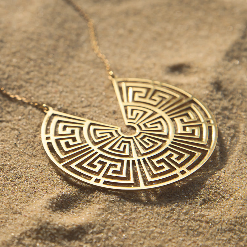 MEANDER GRANDE NECKLACE